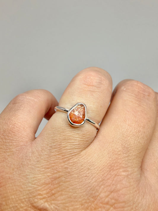 Sun stone ring size O