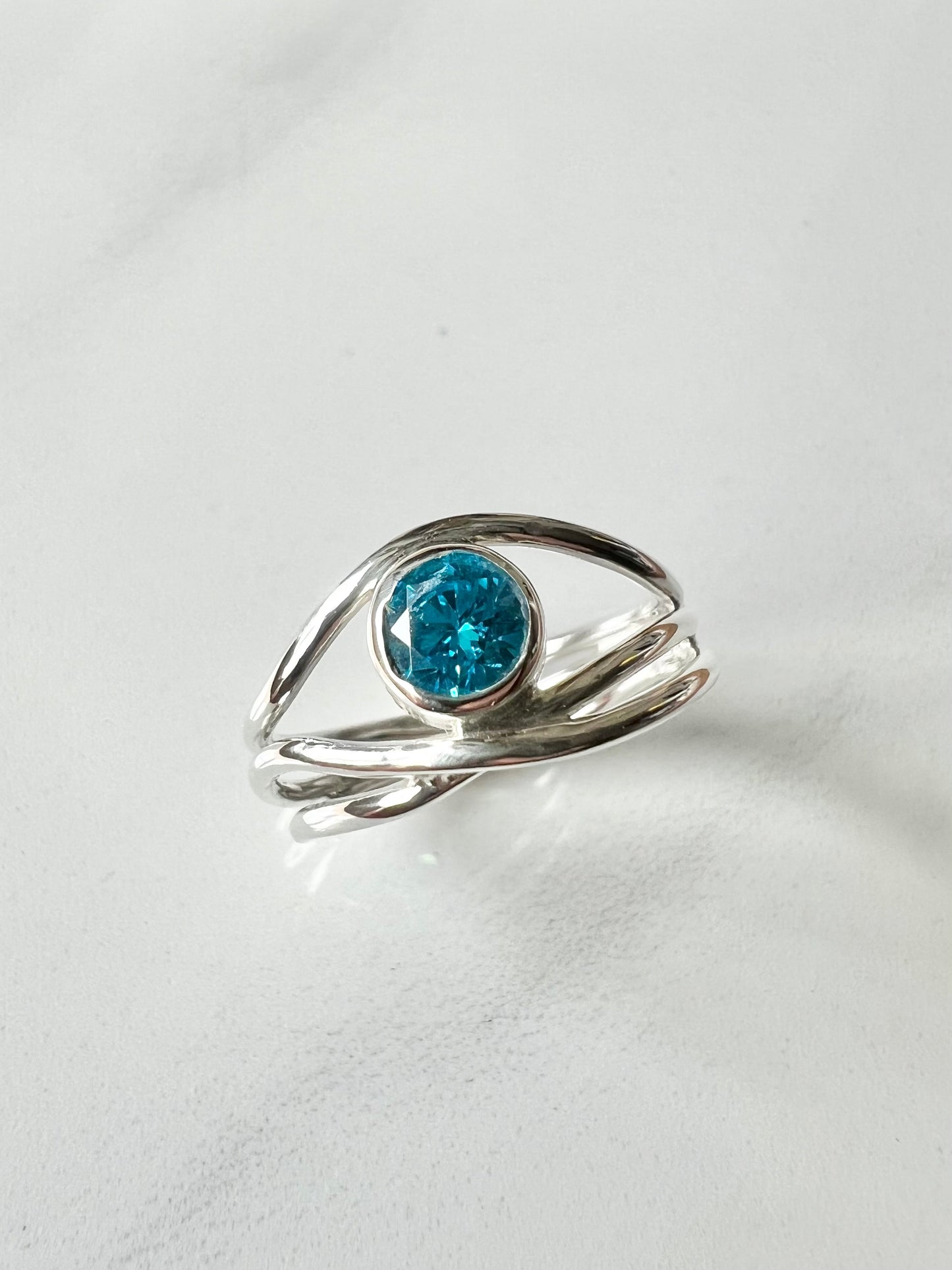 Cubic zirconia ‘Entangled’ ring size J