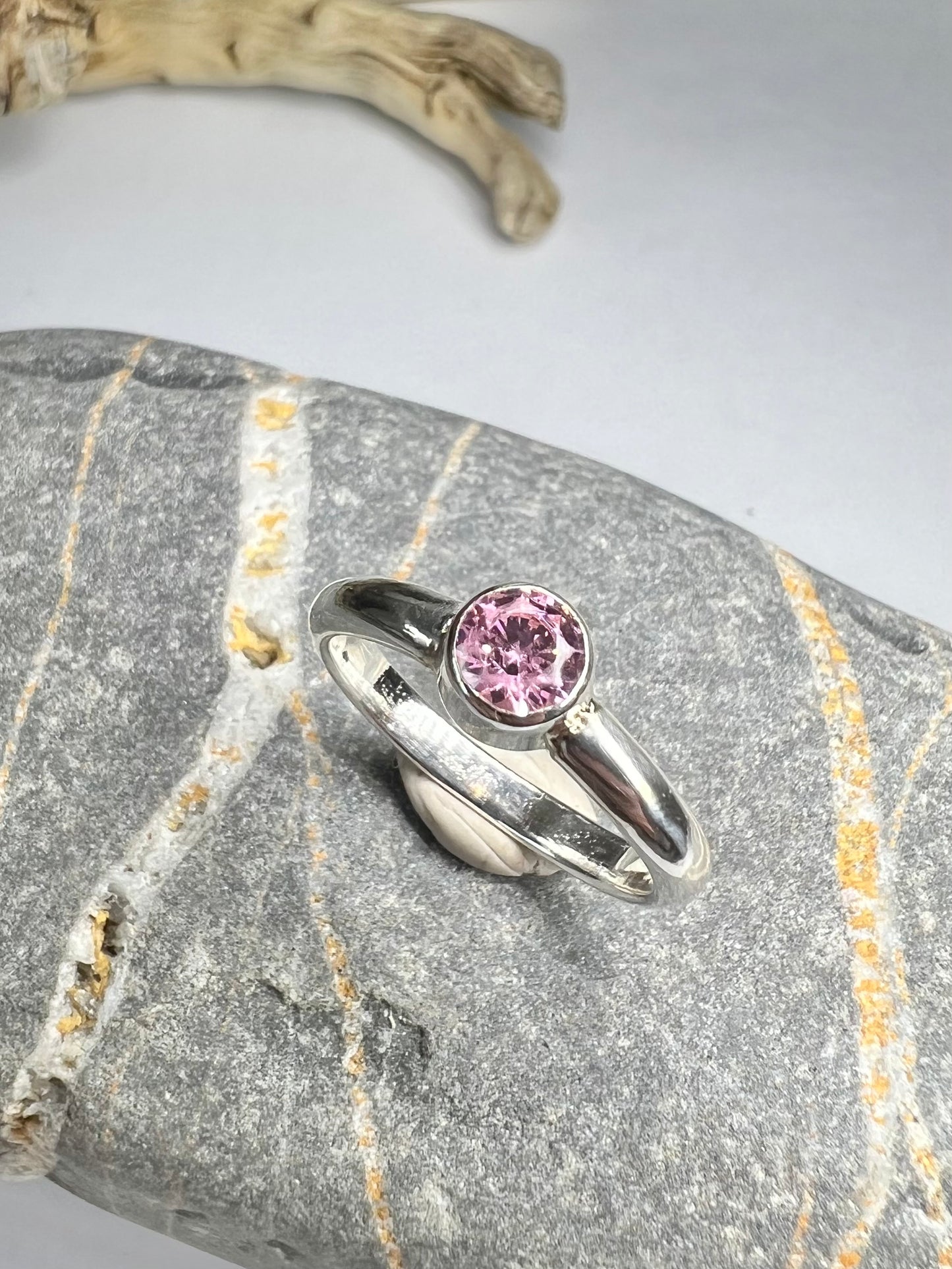 Cubic zirconia ring UK size P