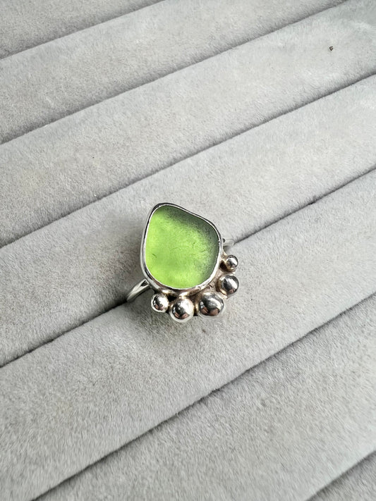 Green Cornish seaglass bubble ring UK size N