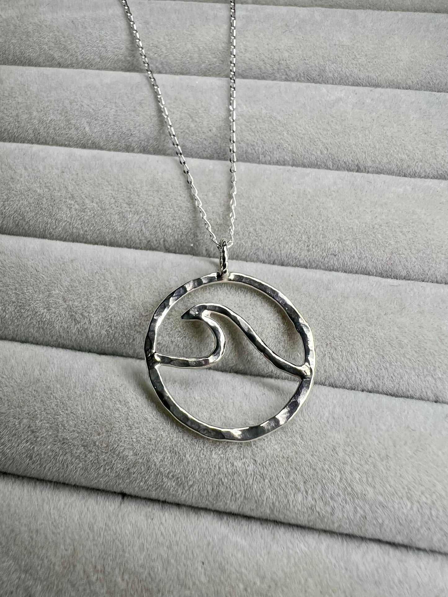 Rolling Waves necklace