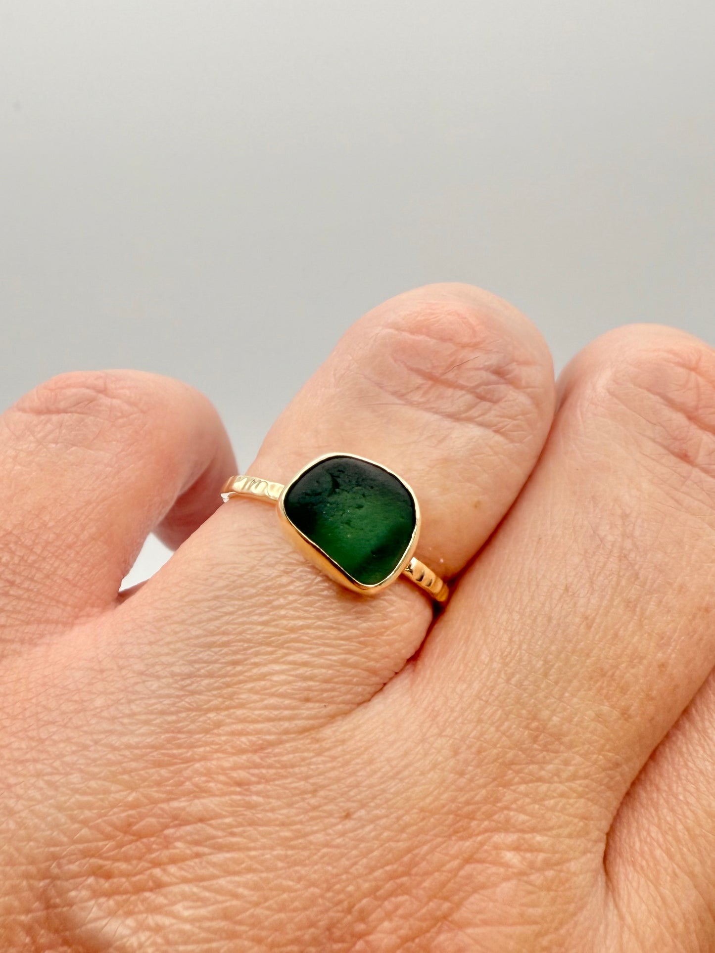 9ct gold & Cornish teal sea glass ring UK size O **Hallmarked**