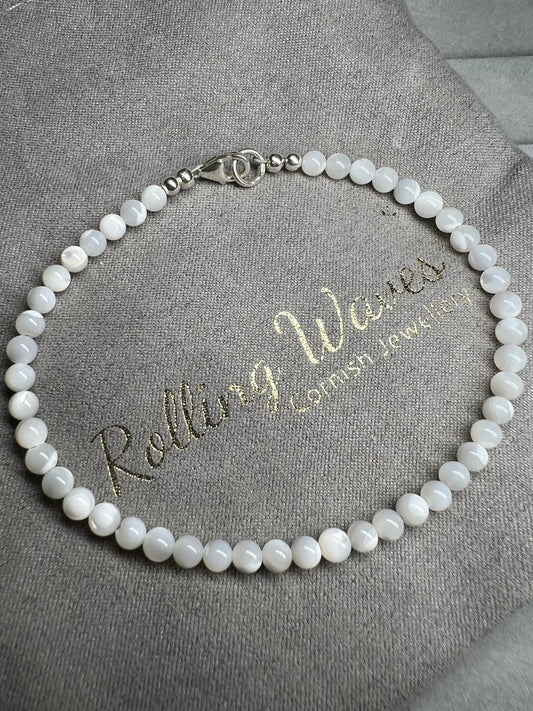 Mother of pearl bracelet
