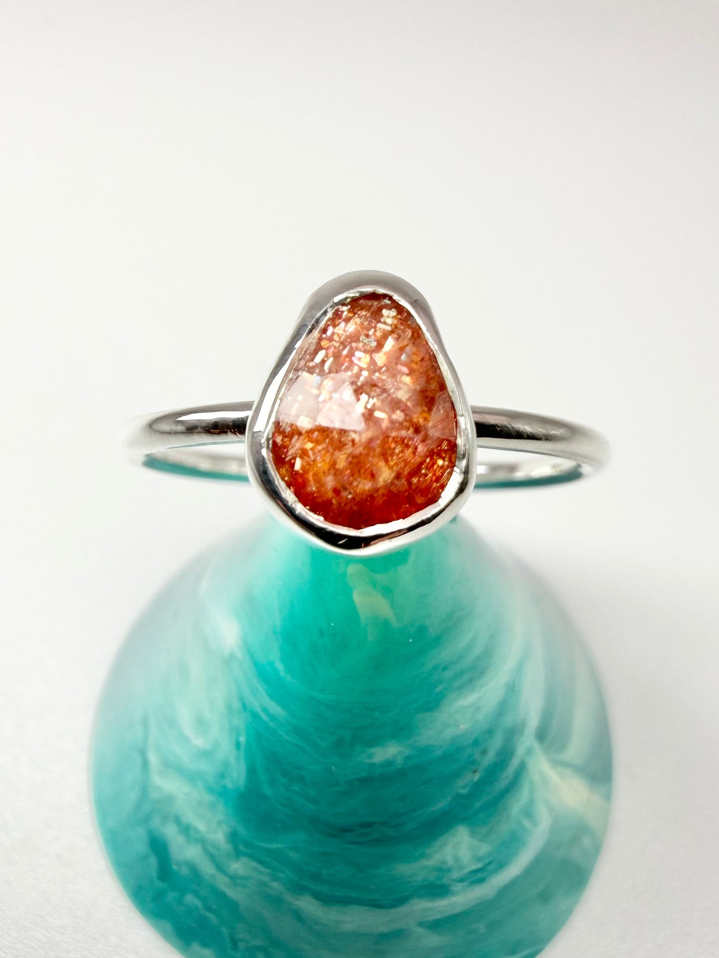 Sun stone ring size O
