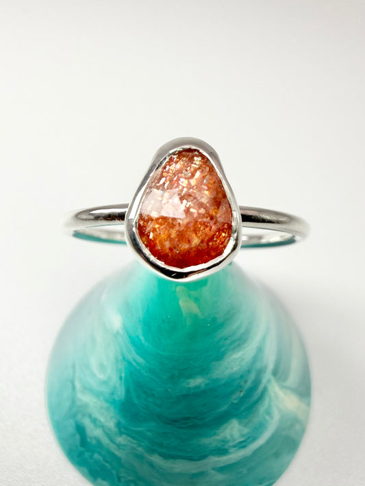 Sun stone ring size O