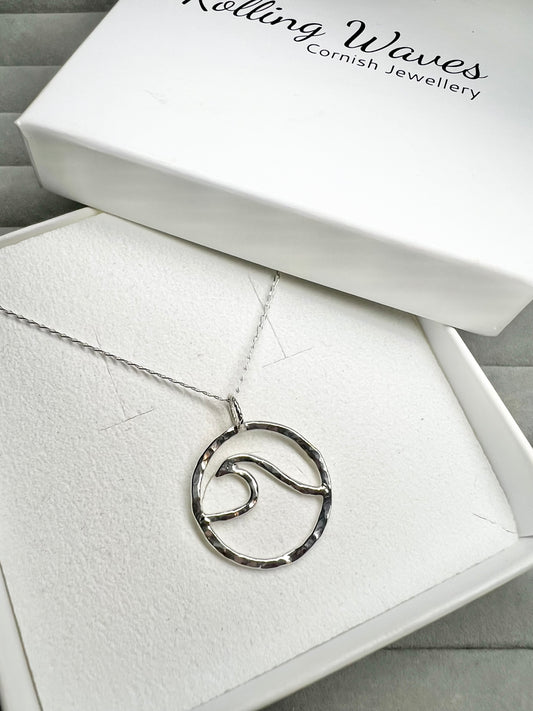 Rolling Waves necklace