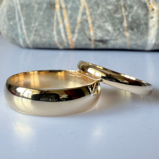 9ct Gold wedding band