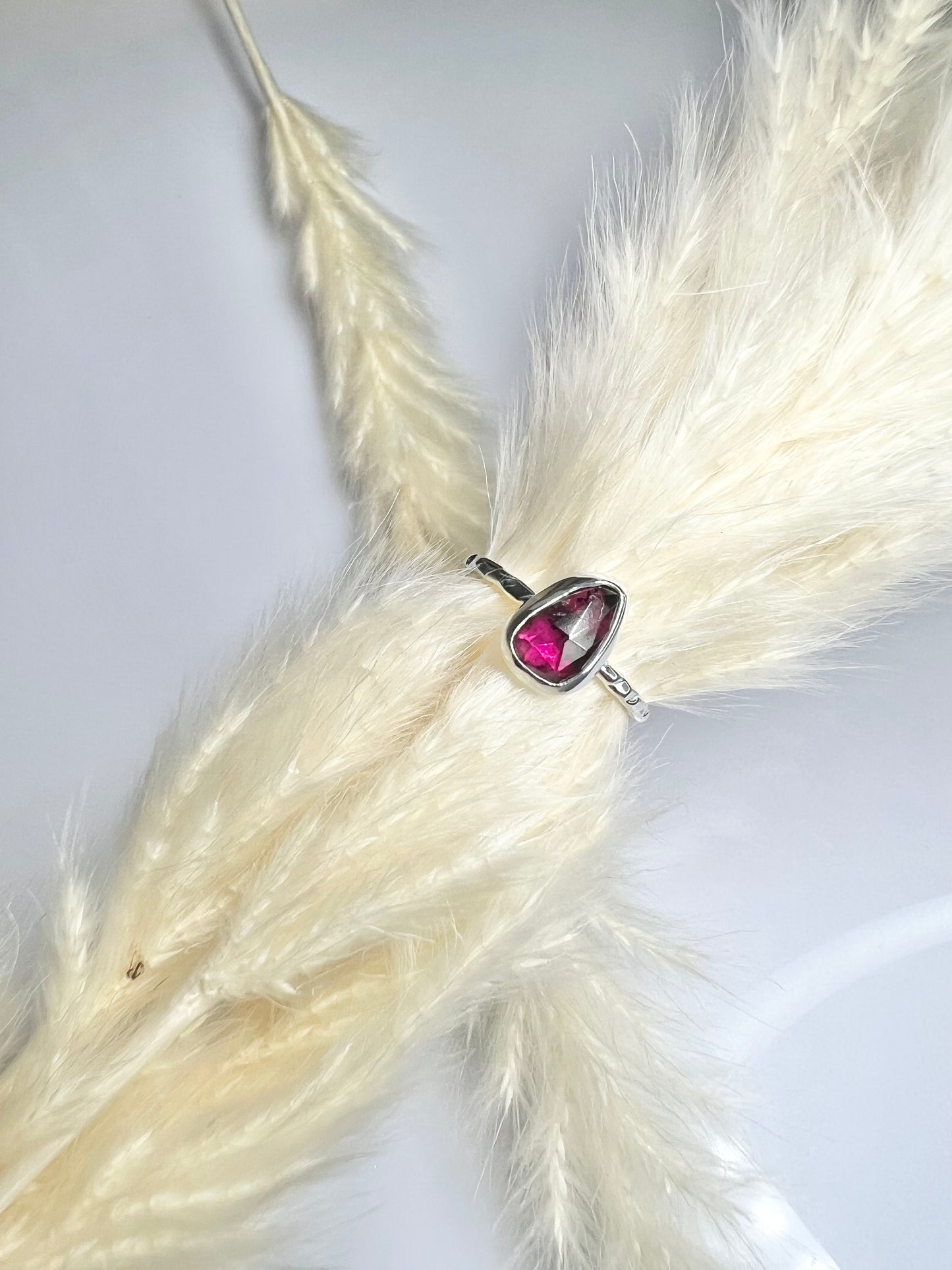 Garnet stacking ring - Size O